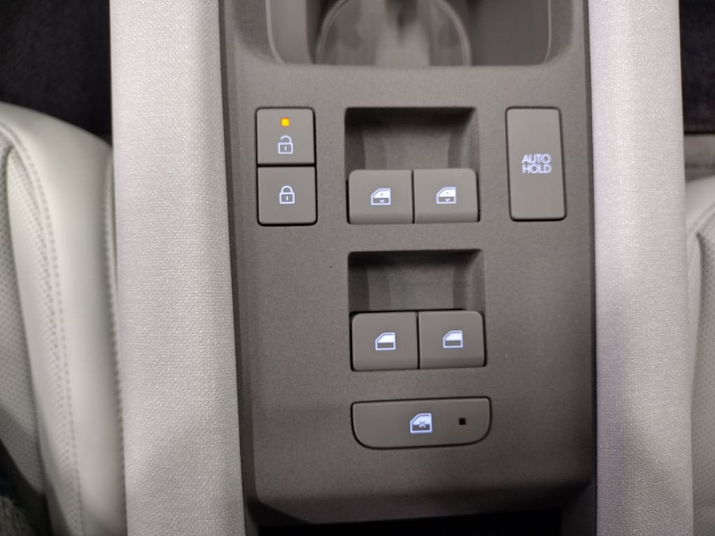 New 2025 Hyundai Ioniq 6 SEL AWD/4WD image 26