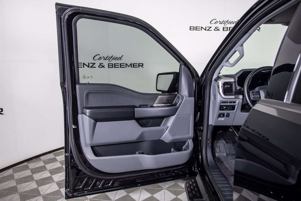 Used 2023 Ford F150 Lightning XLT AWD/4WD image 23