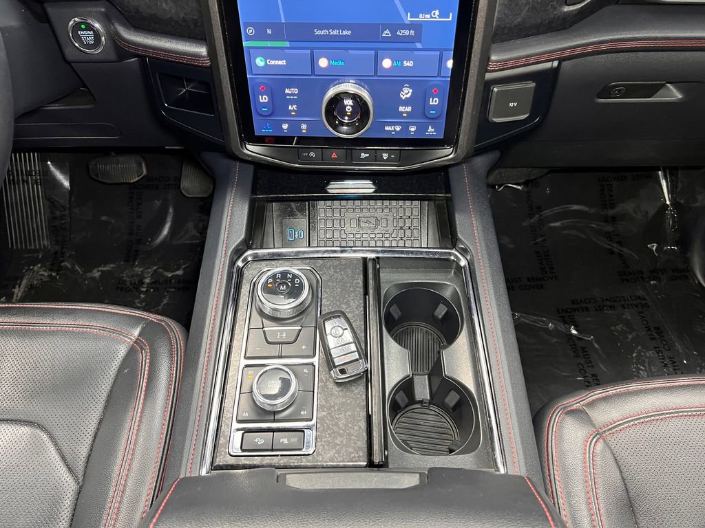 Used 2024 Ford Expedition Max Limited image 14