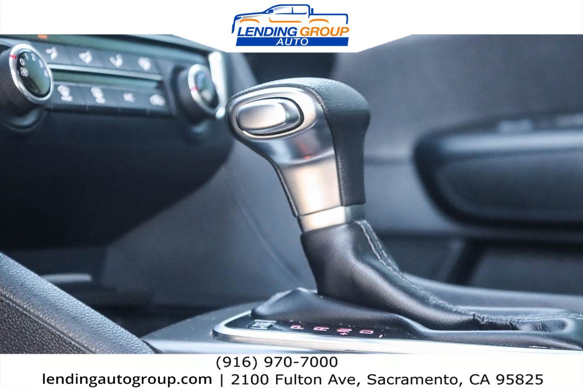 Used 2020 Kia Optima LX image 21