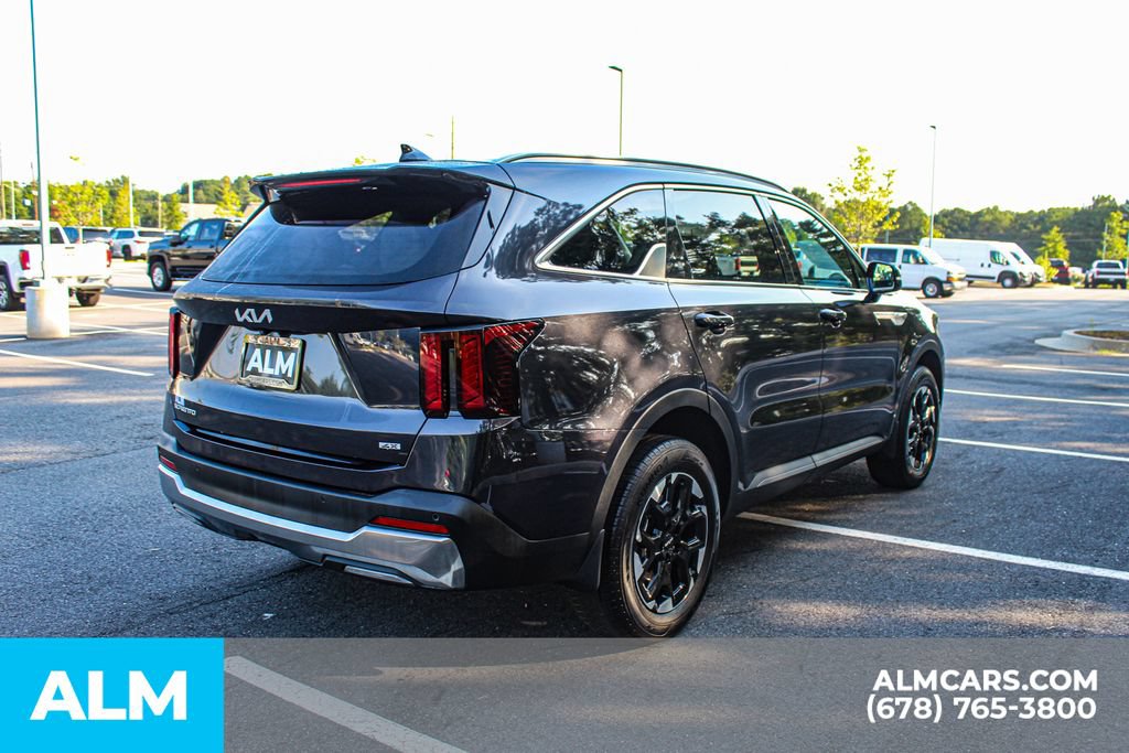 Used 2025 Kia Sorento S AWD/4WD image 5