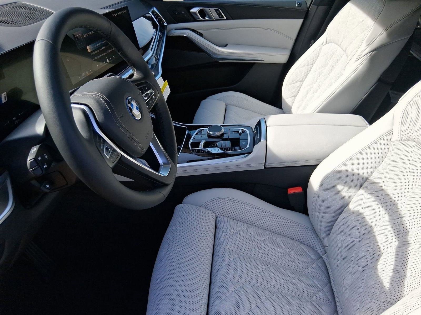 Used 2026 BMW X5 xDrive50e AWD/4WD image 5