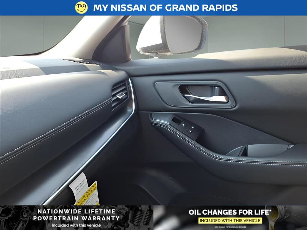 New 2026 Nissan Rogue SV image 21