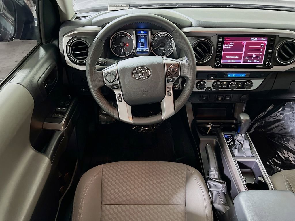 Certified 2023 Toyota Tacoma SR5 w/ Black Out Package (TMS) AWD/4WD image 20
