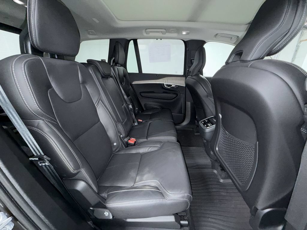 Used 2024 Volvo XC90 B6 Ultimate w/ Protection Package Premier AWD/4WD image 17