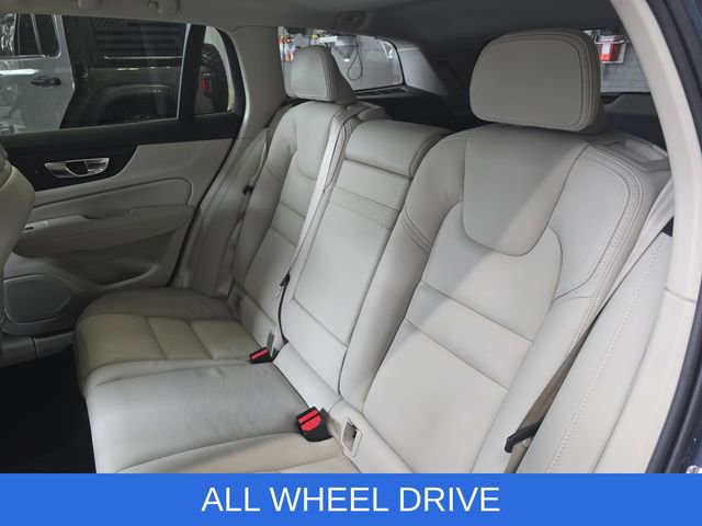 Used 2020 Volvo V60 T5 Cross Country w/ Protection Package Premier image 14