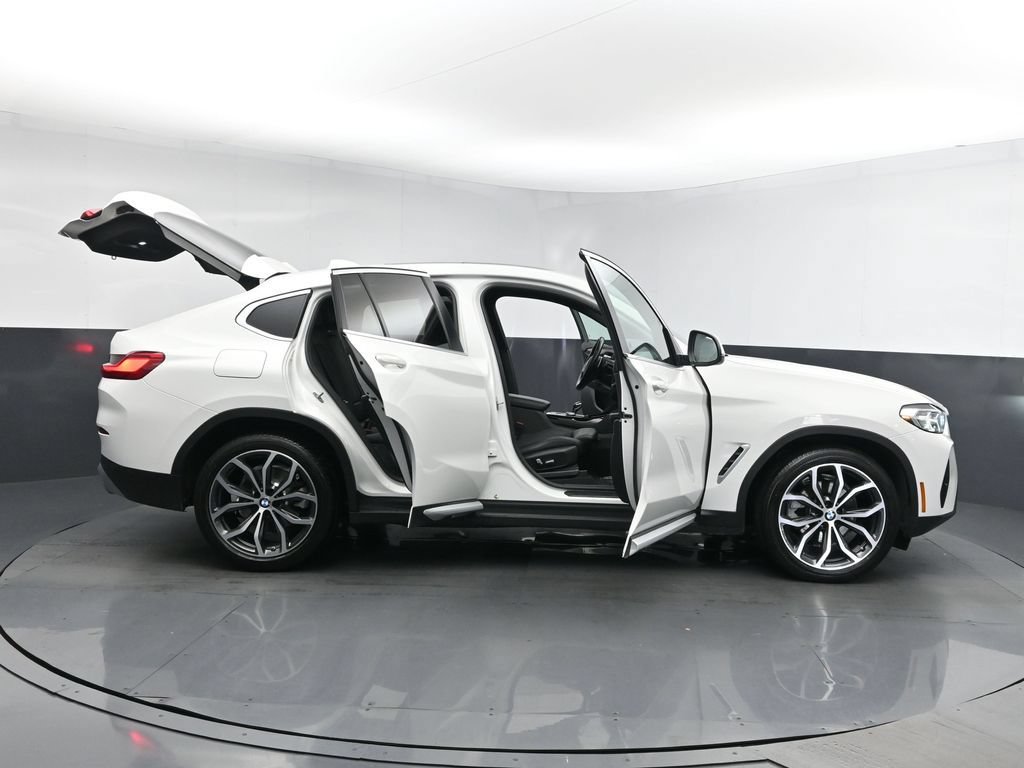 Used 2022 BMW X4 xDrive30i AWD/4WD image 30