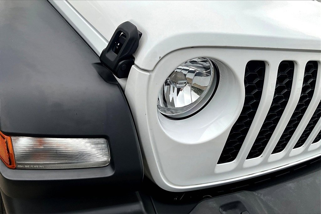 Used 2024 Jeep Wrangler Sport S image 27