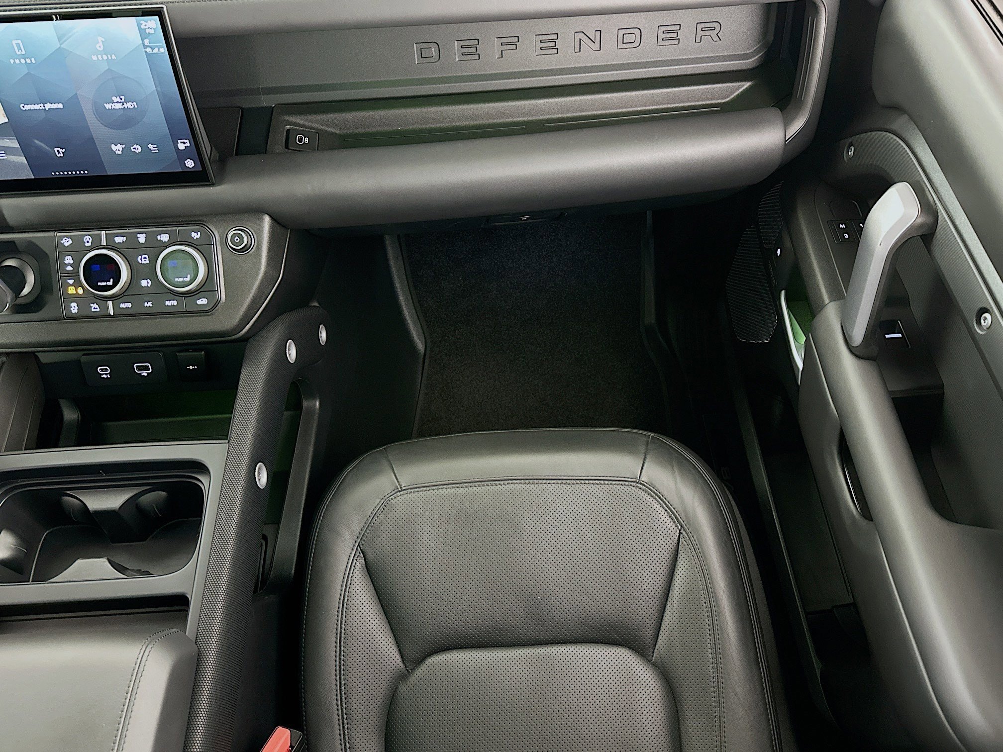 Used 2024 Land Rover Defender 110 Carpathian Edition image 22