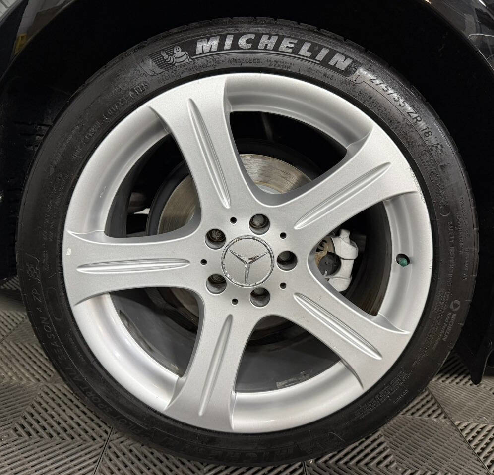 Used 2006 Mercedes-Benz CLS 500 image 27