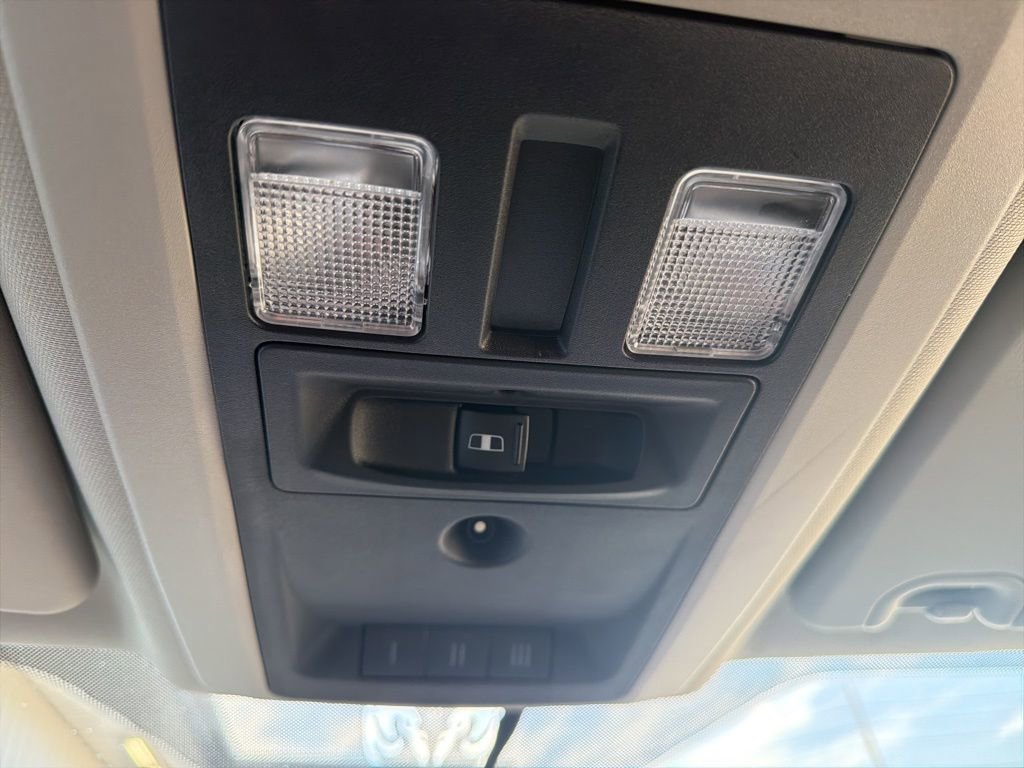 Used 2011 RAM 1500 Laramie image 40