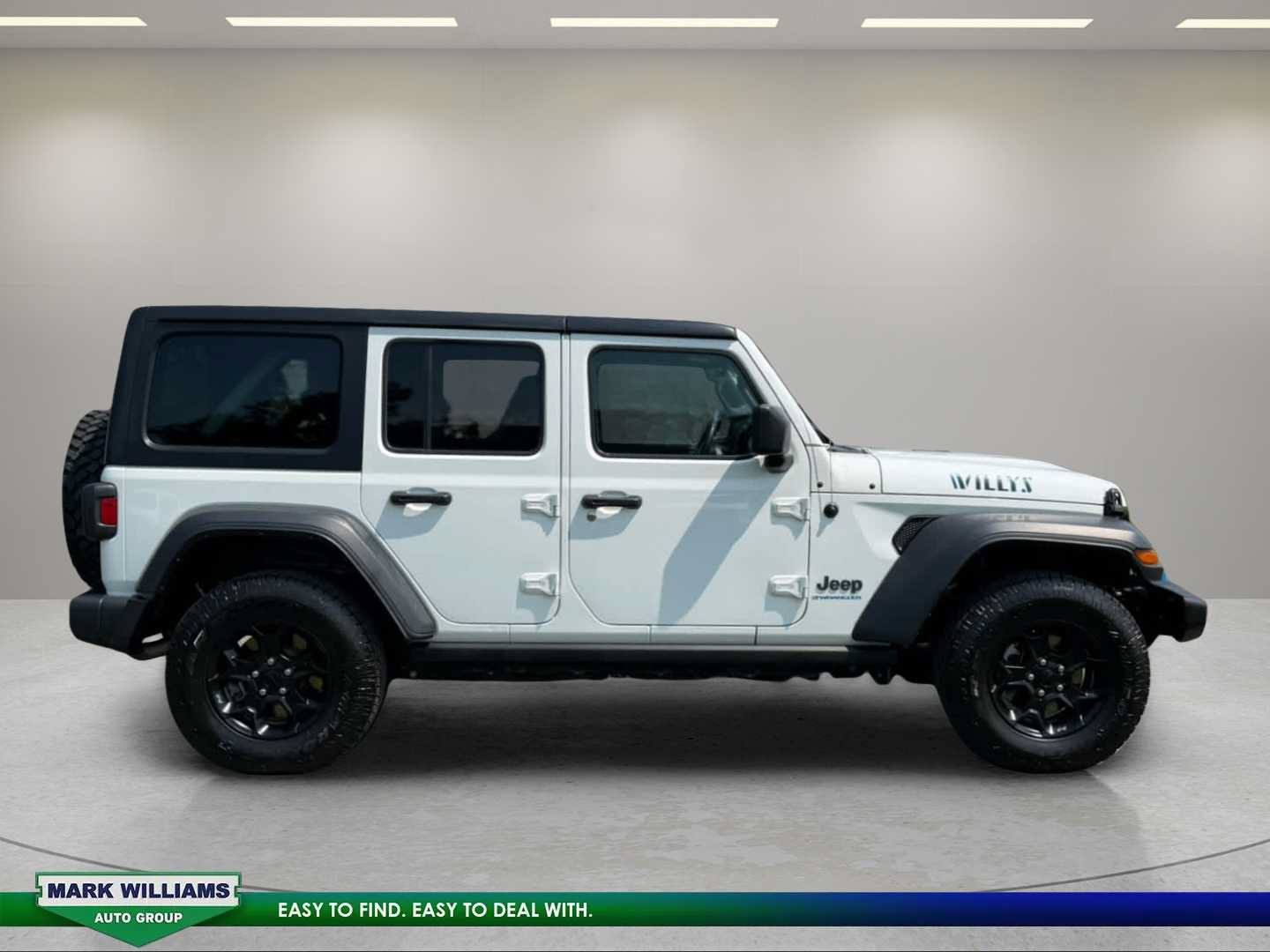 Used 2023 Jeep Wrangler Unlimited w/ Cold Weather Group AWD/4WD image 8