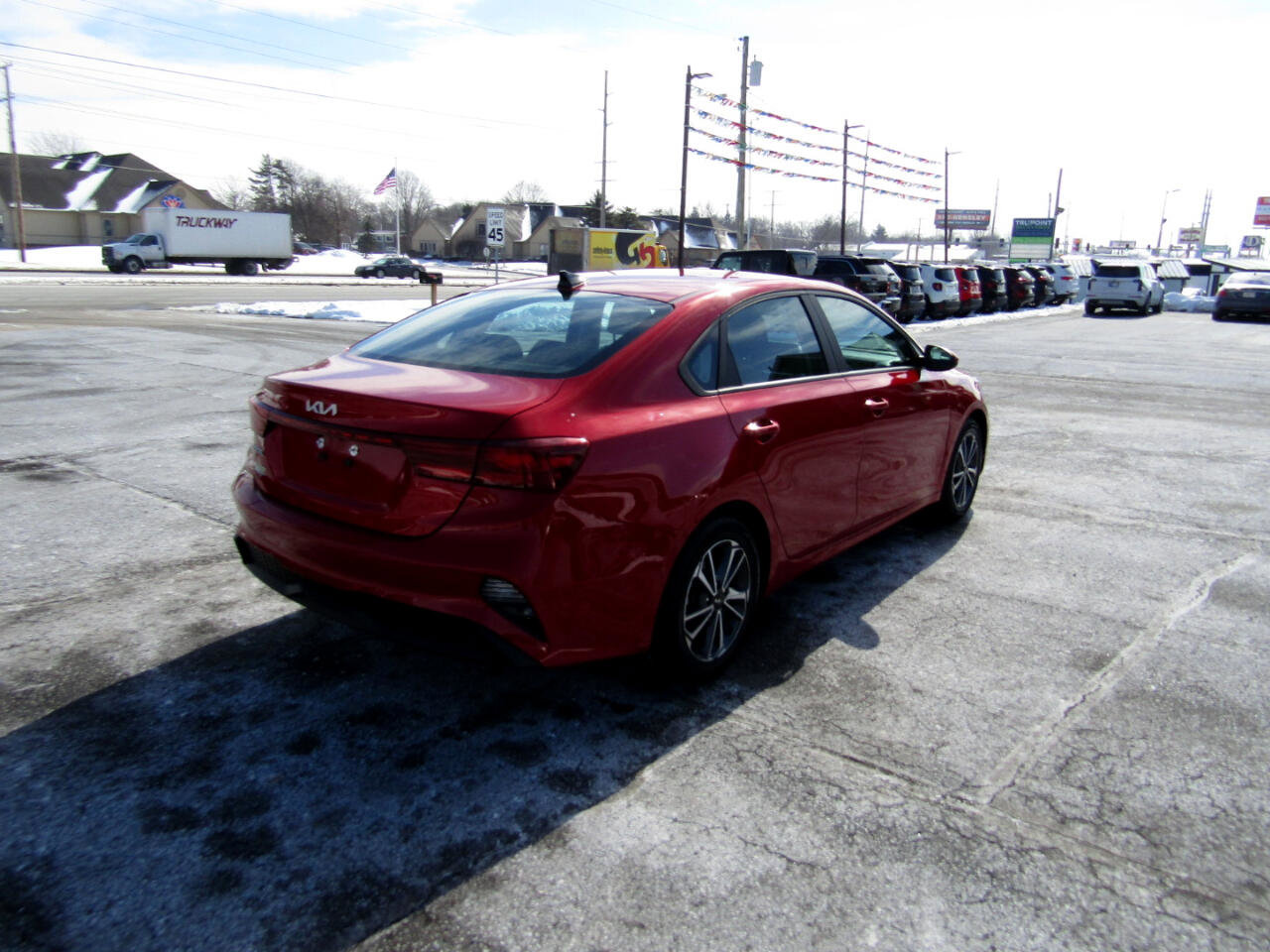 Used 2022 Kia Forte LXS image 7