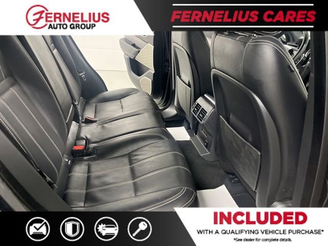 Used 2021 Land Rover Range Rover Velar R-Dynamic S image 23