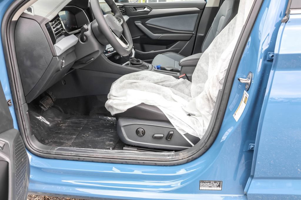 New 2026 Volkswagen Jetta SE FWD image 24