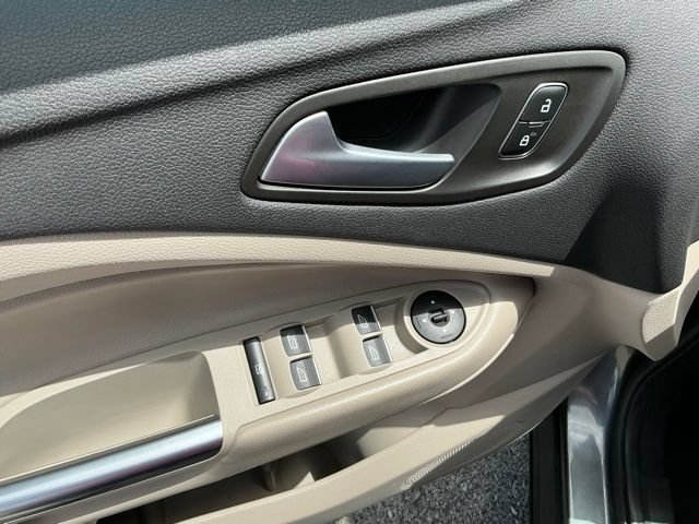 Used 2019 Ford Escape SEL FWD image 15