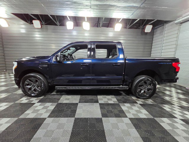 Used 2022 Ford F150 Lightning Lariat image 8