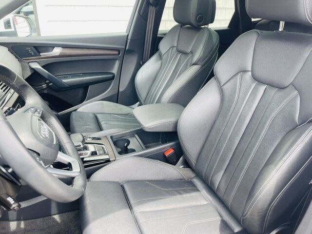 Used 2023 Audi Q5 2.0T Premium w/ Convenience Package AWD/4WD image 8