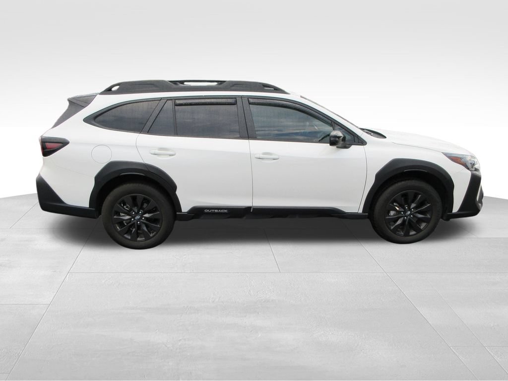 Used 2025 Subaru Outback Onyx Edition AWD/4WD image 6