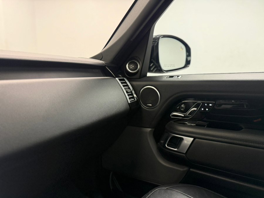 Used 2019 Land Rover Range Rover AWD/4WD image 95