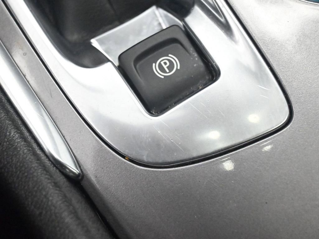 Used 2023 Chevrolet Malibu LT image 31