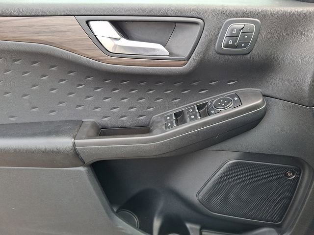 Certified 2020 Ford Escape Titanium w/ Titanium Premium Package 2.0 image 11