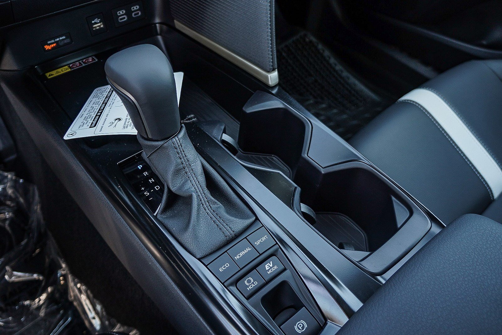 New 2026 Toyota Camry SE FWD image 22