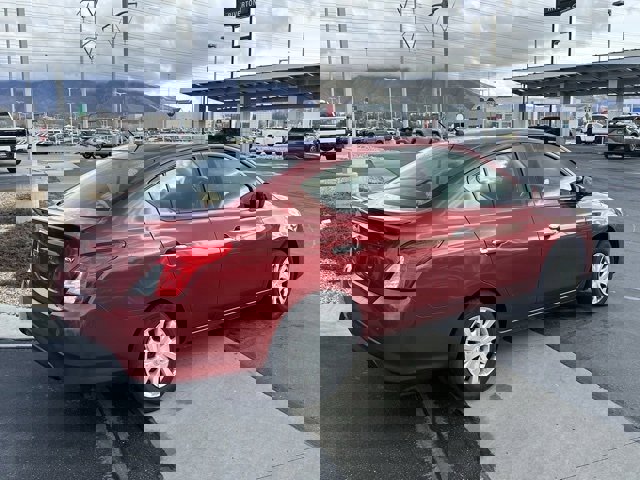 Used 2019 Nissan Versa SV image 7