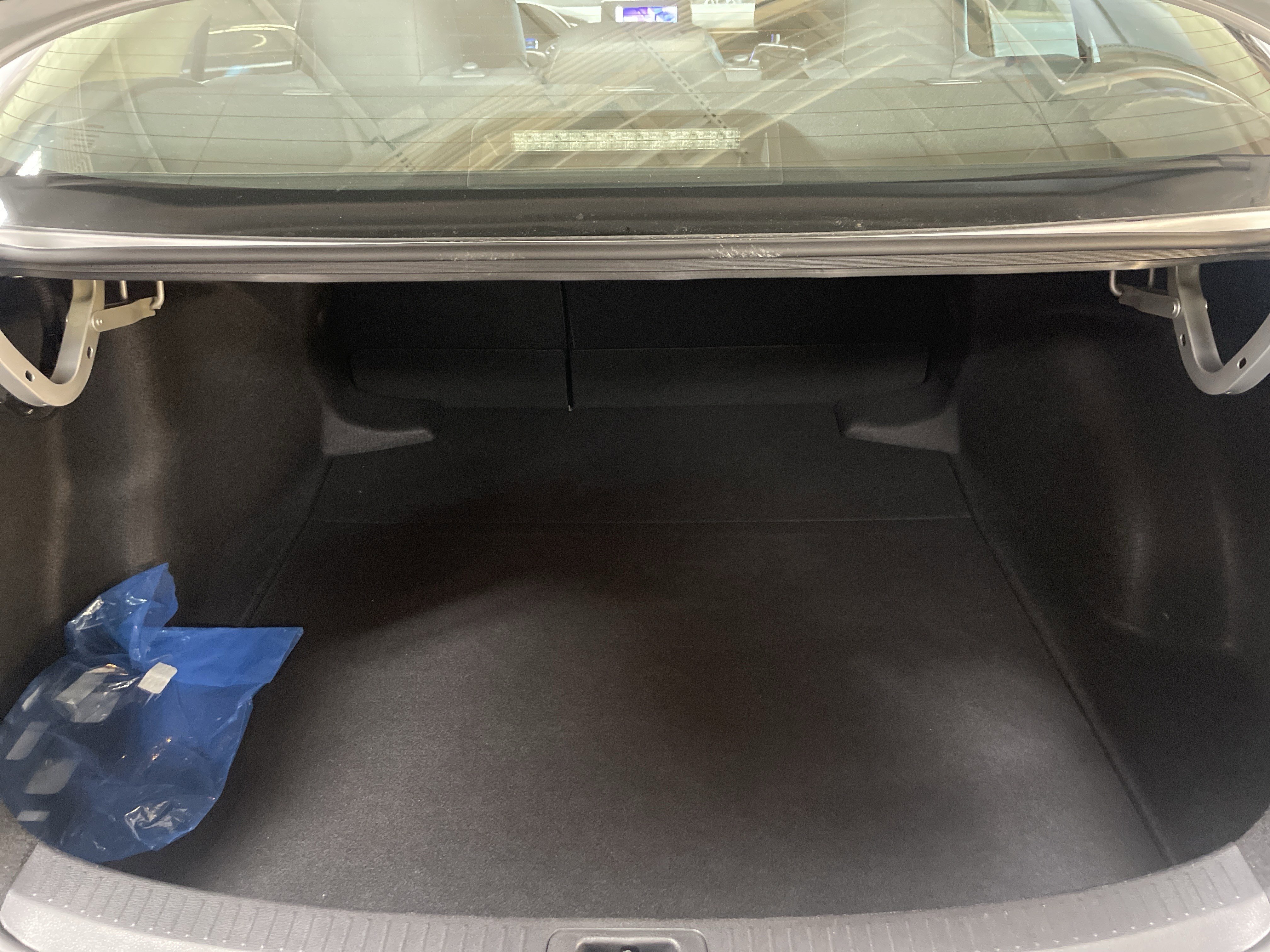 Used 2024 Toyota Corolla LE w/ LE Convenience Package image 33