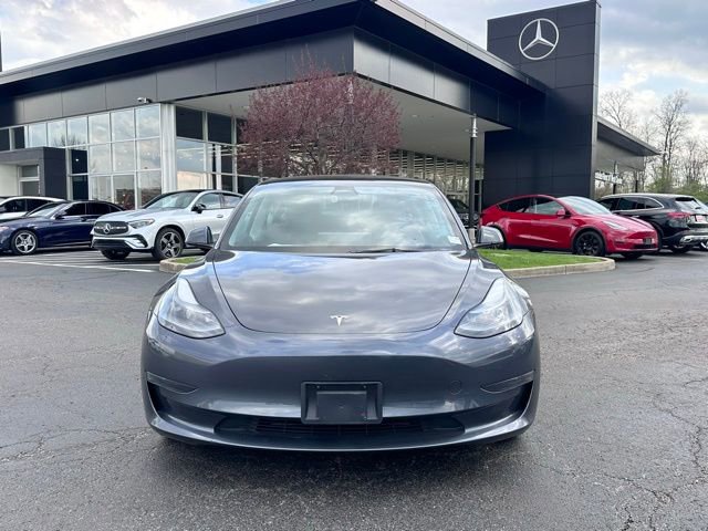 Used 2023 Tesla Model 3 Standard Range image 2