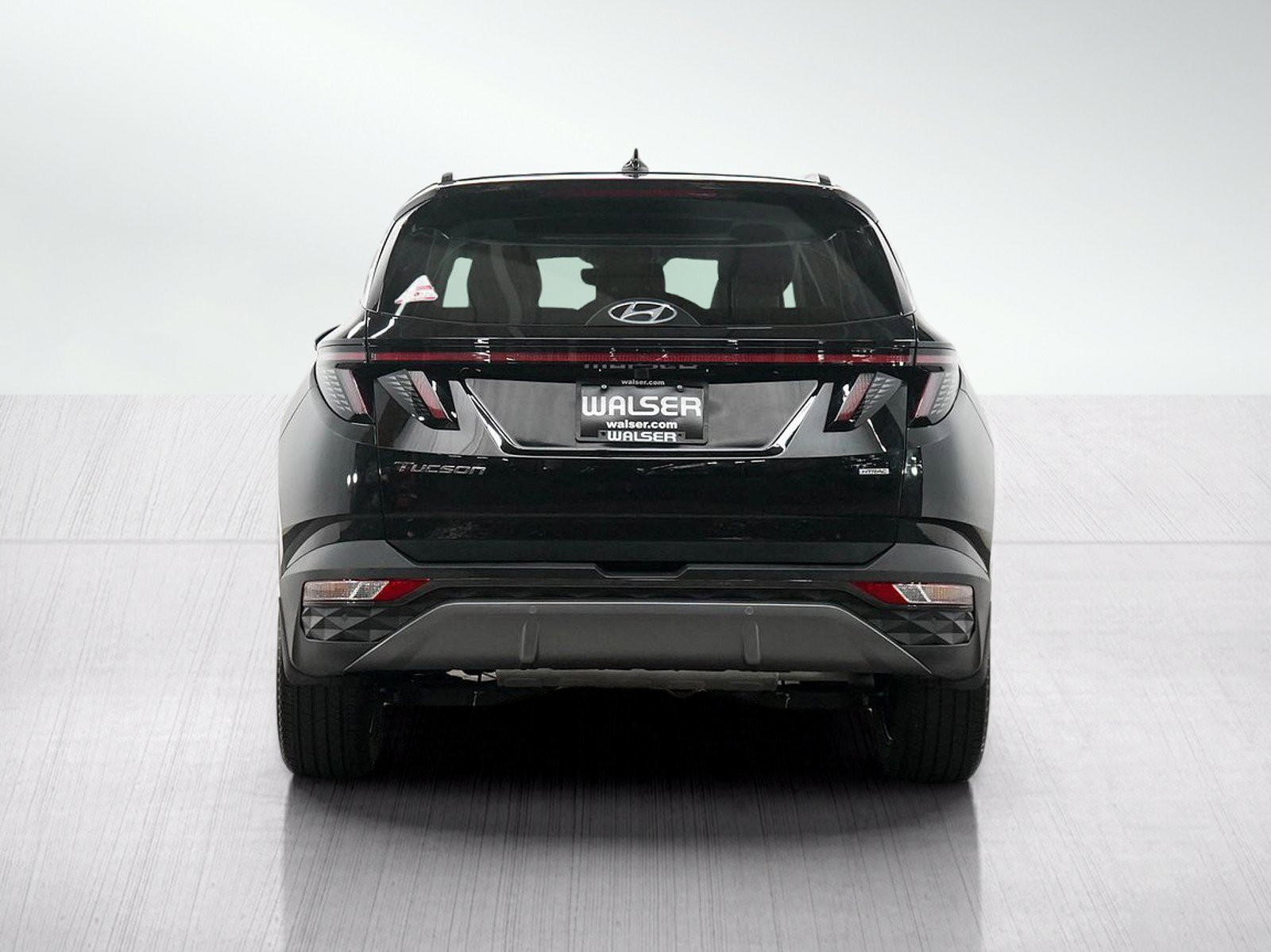 Used 2024 Hyundai Tucson Limited AWD/4WD image 4
