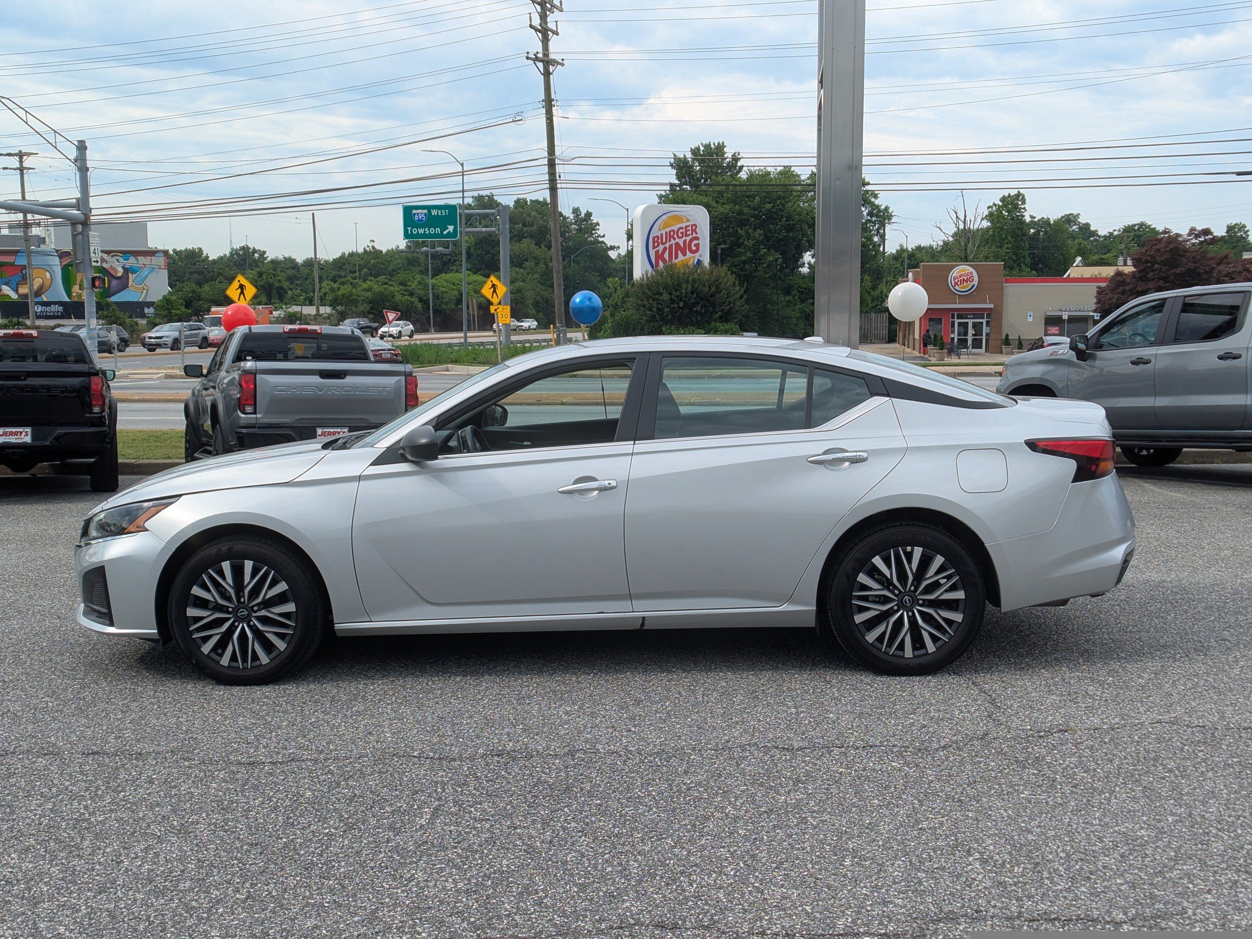 Used 2025 Nissan Altima 2.5 SV AWD/4WD image 5