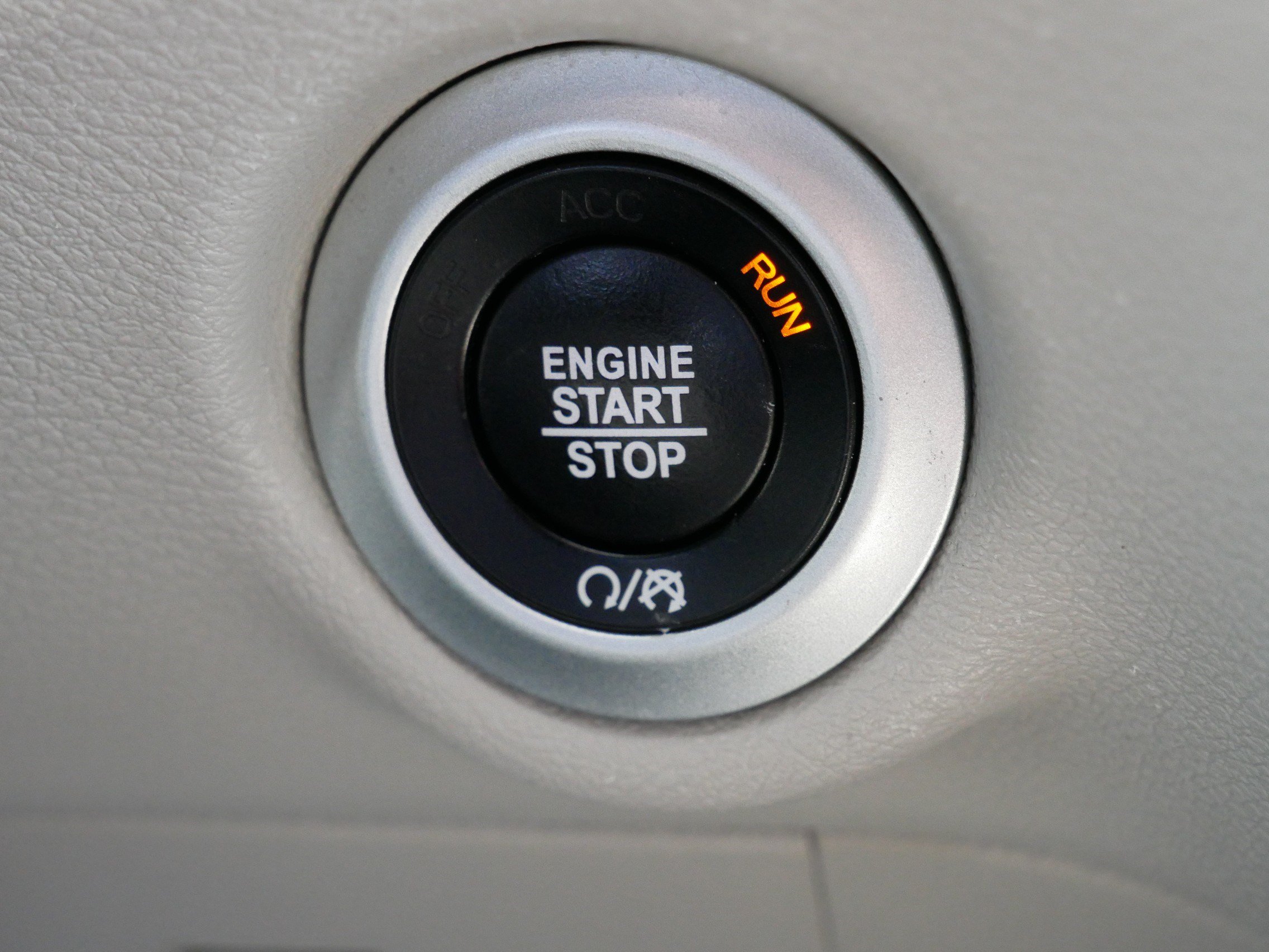 Used 2023 Chrysler Voyager LX FWD image 31