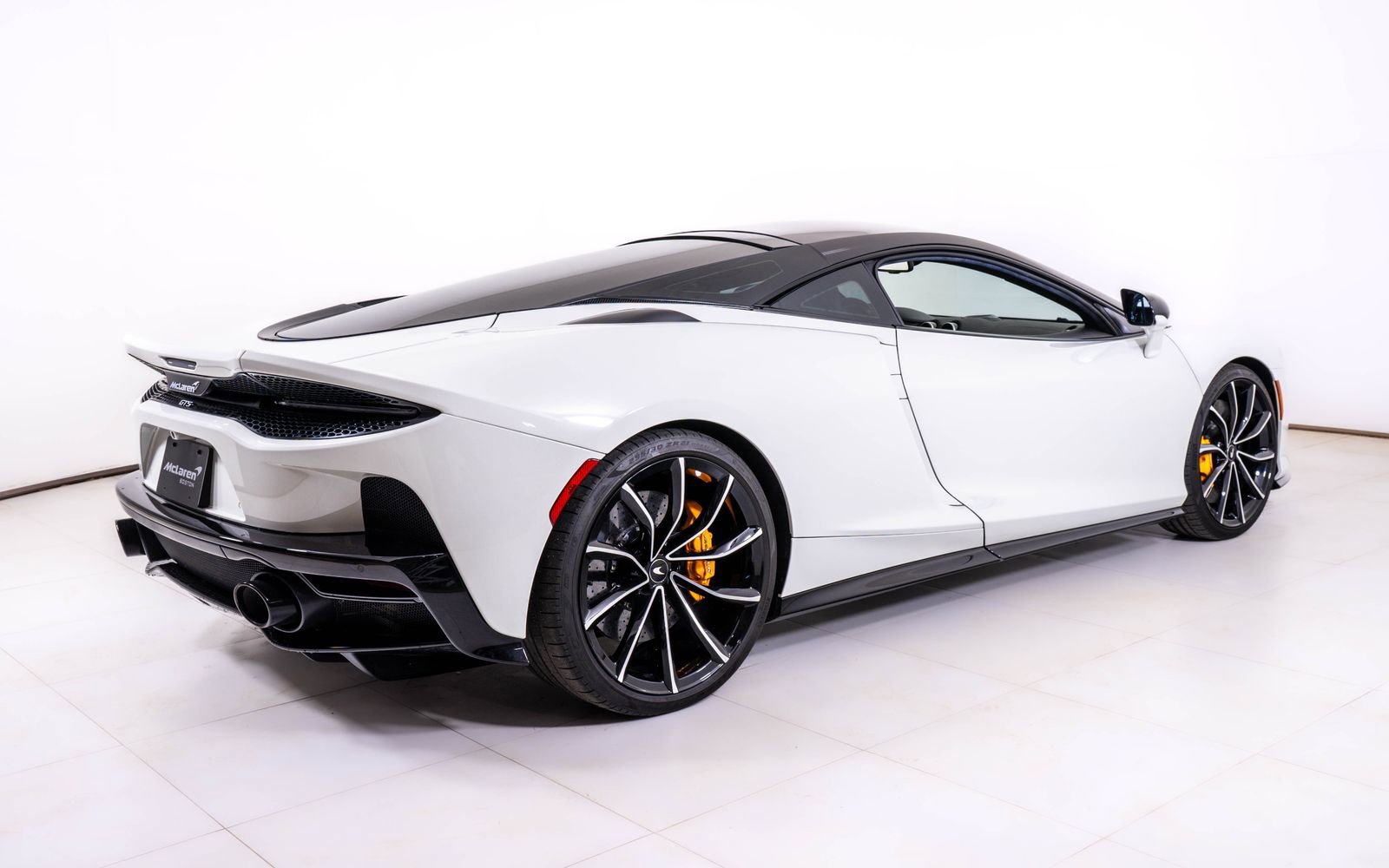 Used 2025 McLaren GTS RWD image 5