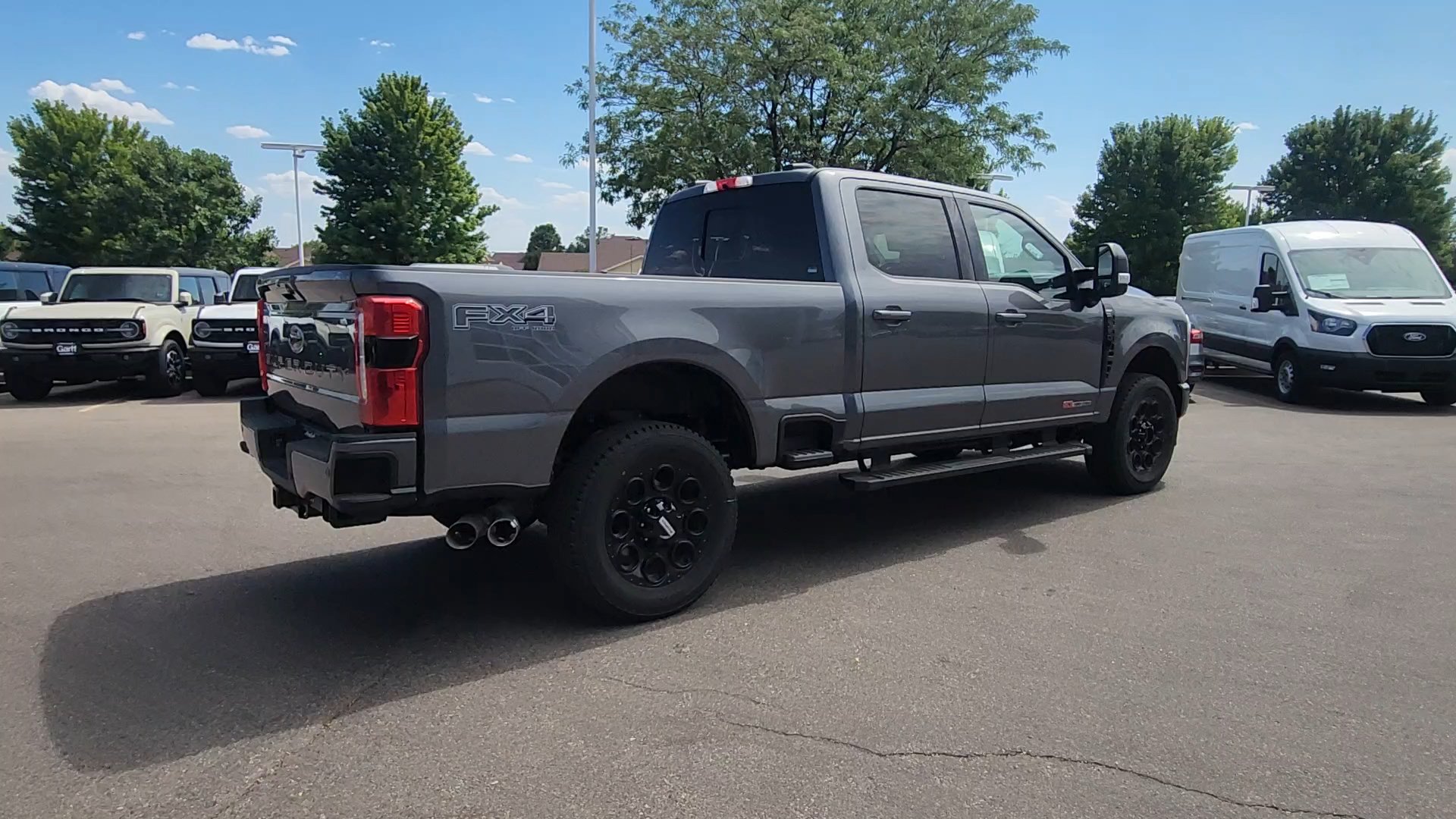 New 2026 Ford F350 Lariat w/ Black Appearance Package AWD/4WD image 9