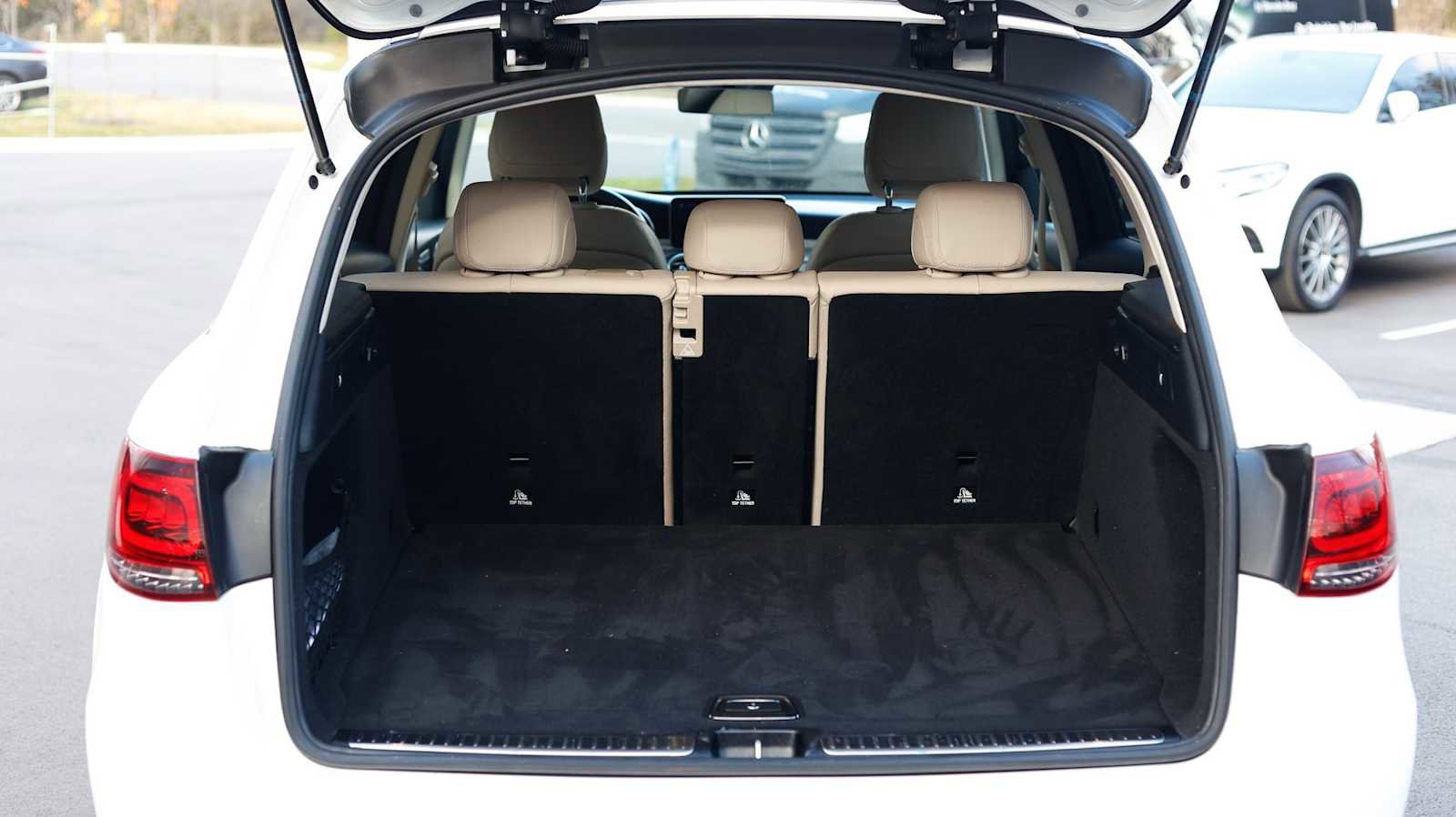 Used 2022 Mercedes-Benz GLC 300 4MATIC image 36