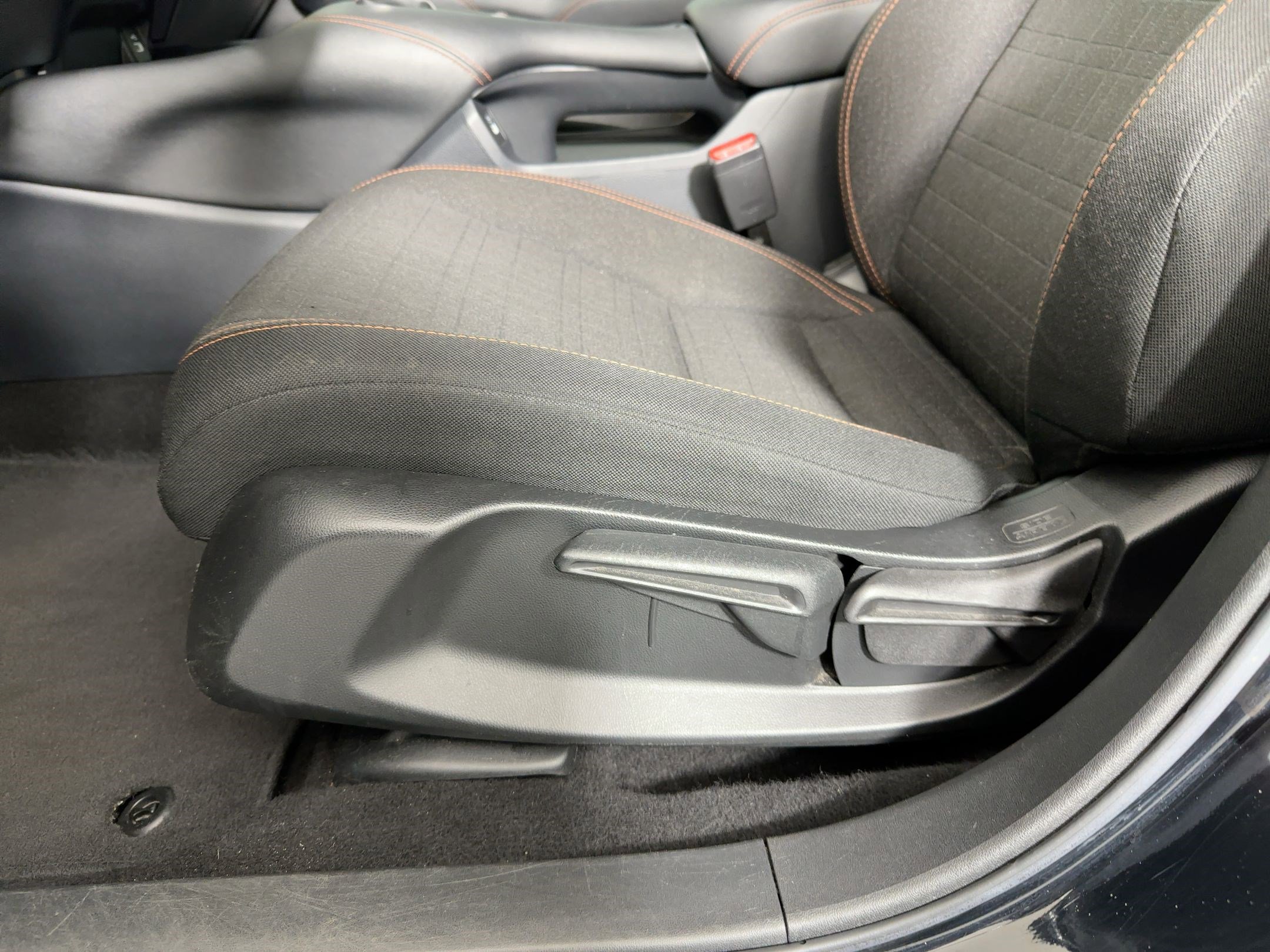 Used 2023 Honda HR-V Sport image 11