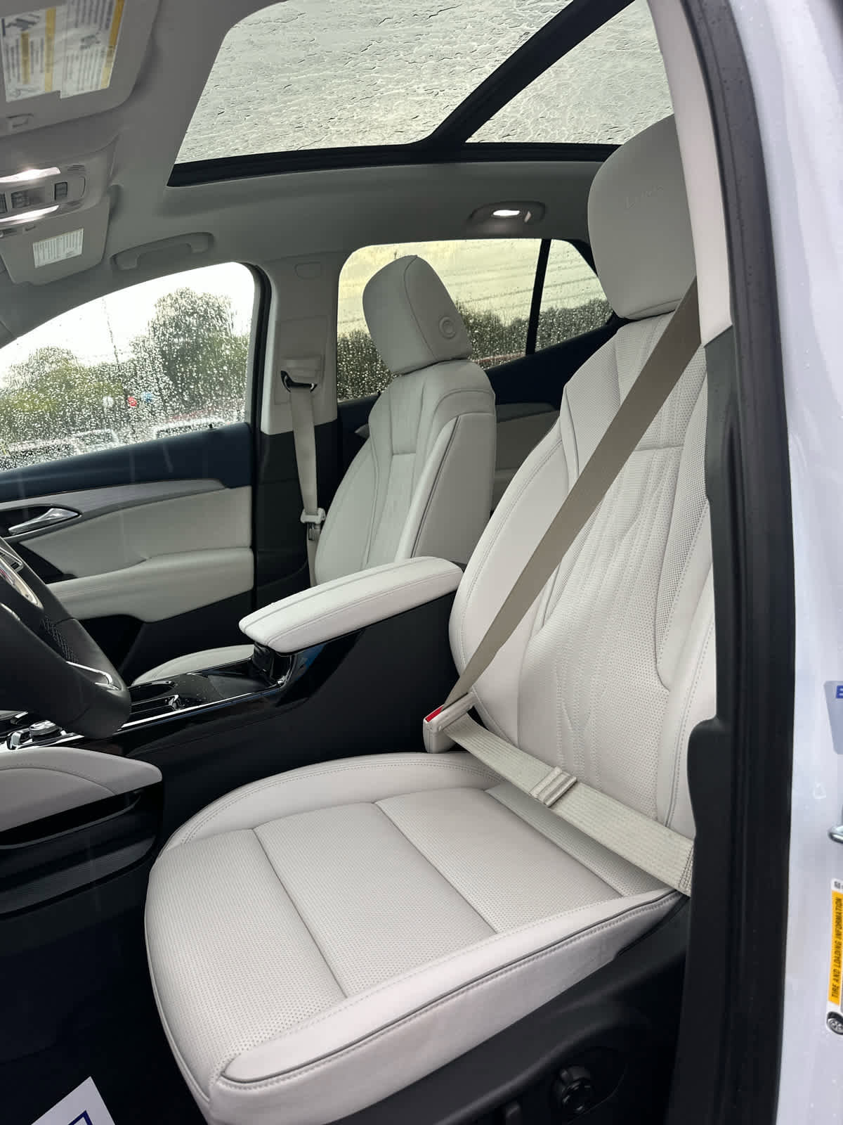 New 2025 Buick Envision Avenir image 14