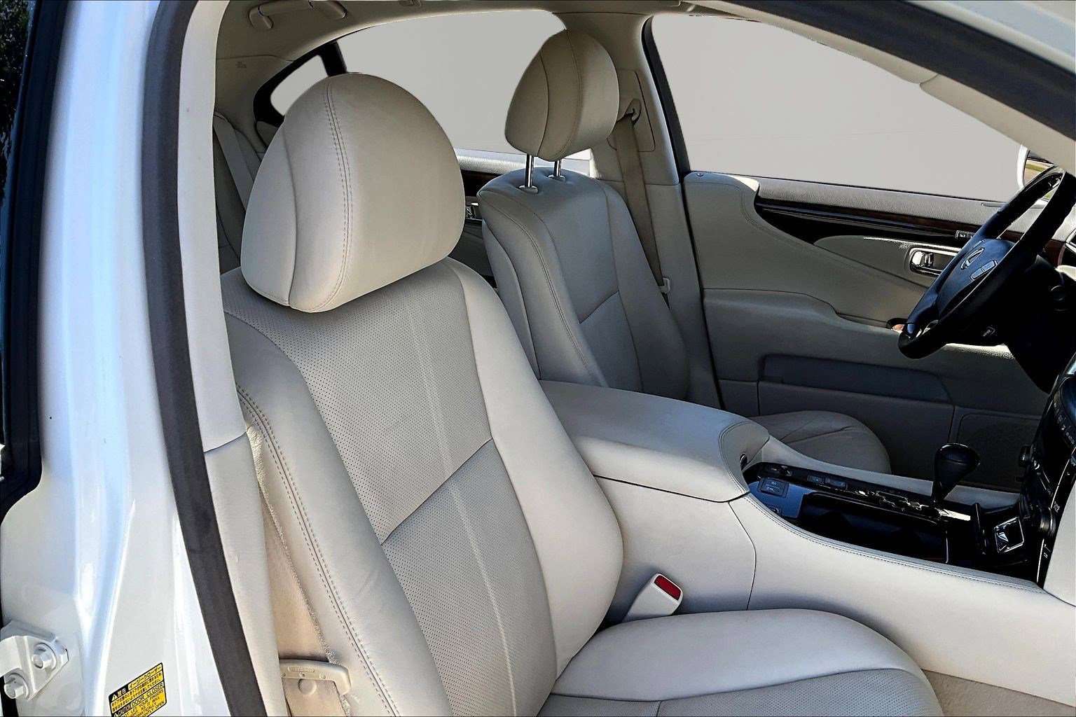 Used 2009 Lexus LS 460 RWD image 28