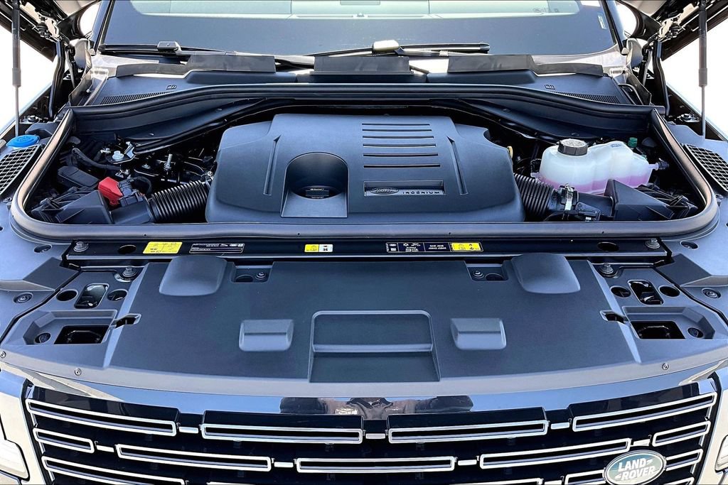 New 2026 Land Rover Range Rover Sport Dynamic SE AWD/4WD image 12