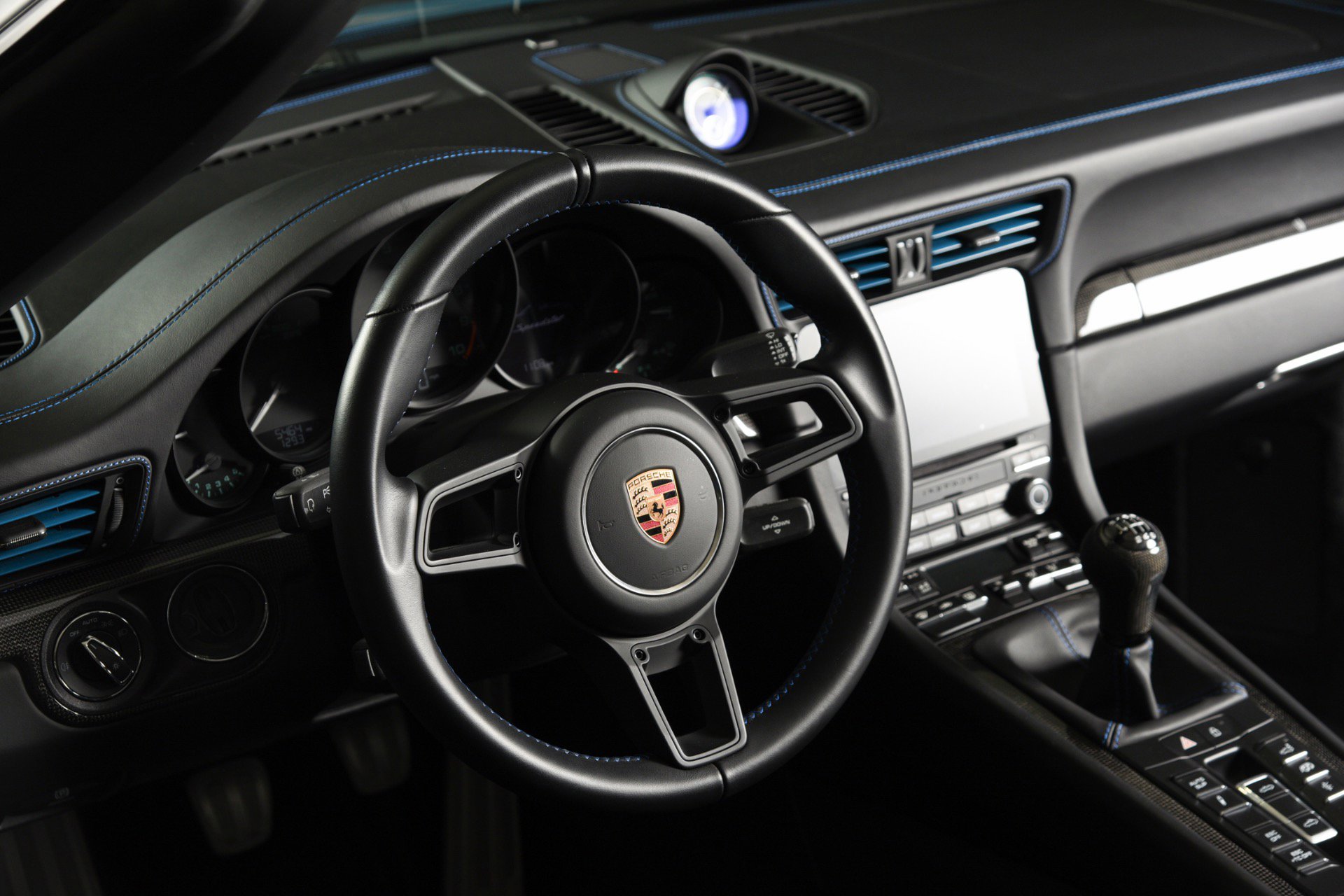 Used 2019 Porsche 911 Speedster RWD image 16