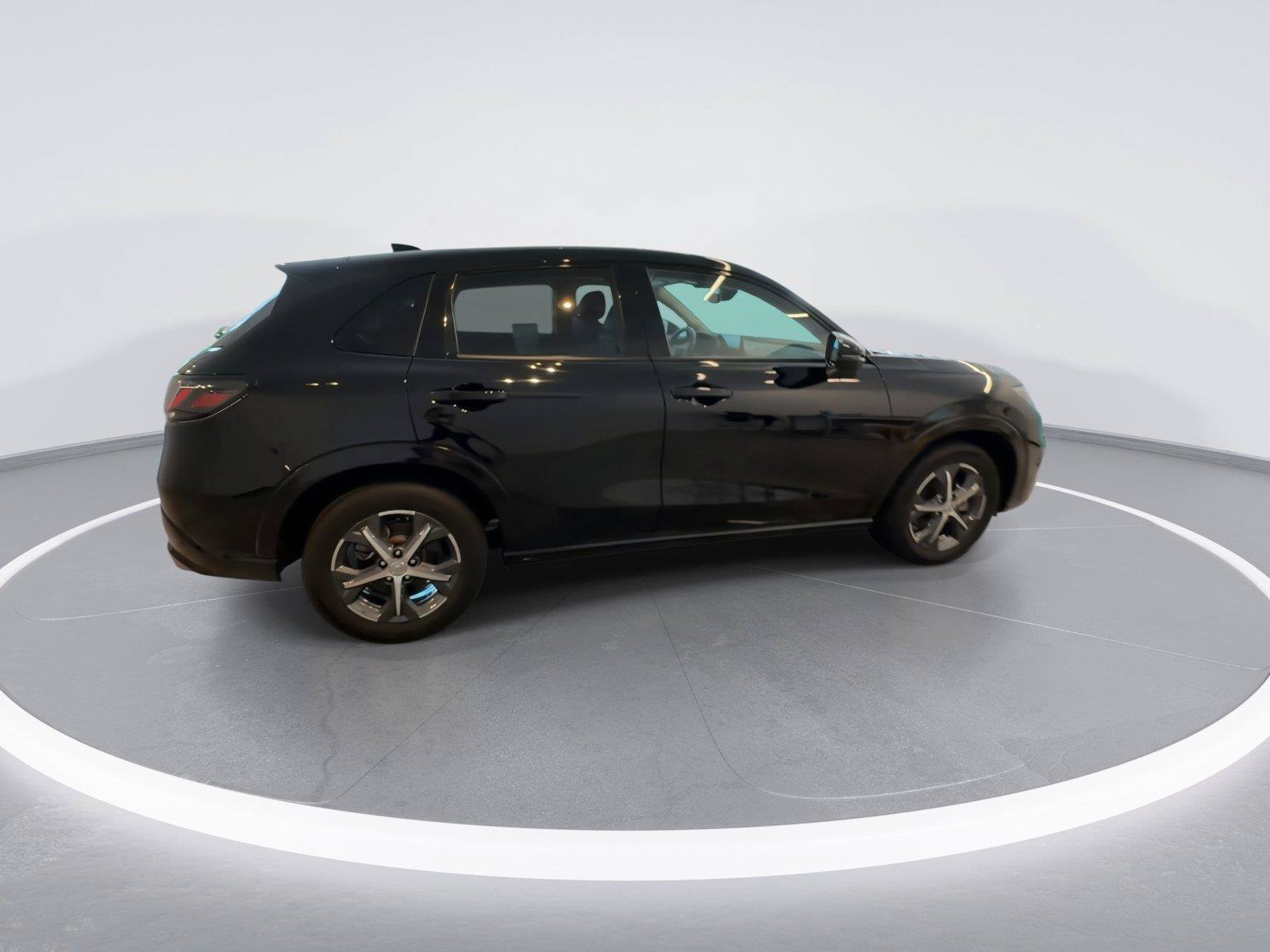 Used 2024 Honda HR-V EX-L image 9