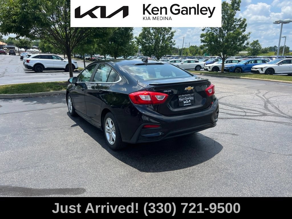 Used 2016 Chevrolet Cruze LT w/ Convenience Package FWD image 7