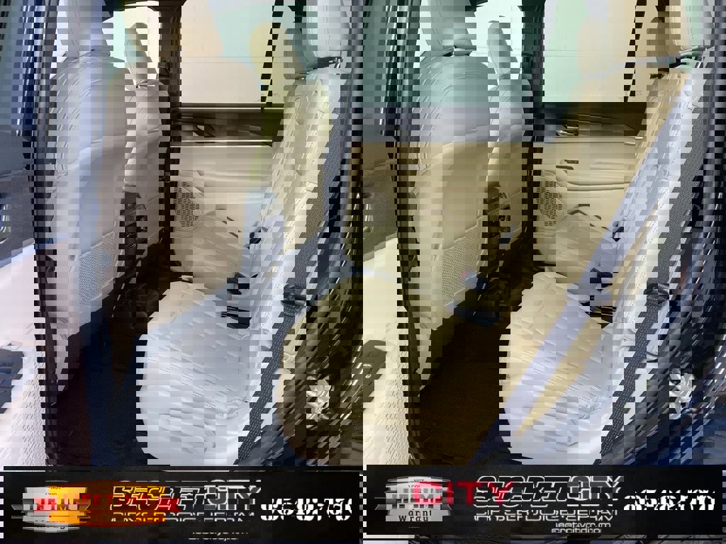 New 2025 Jeep Grand Cherokee L Limited image 32