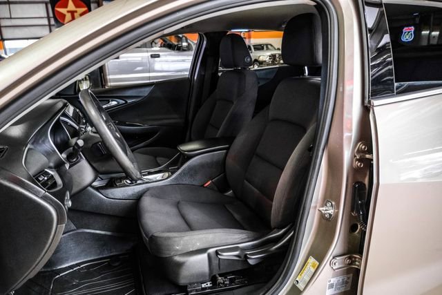 Used 2022 Chevrolet Malibu LS w/ LPO, Floor Liner Package FWD image 27