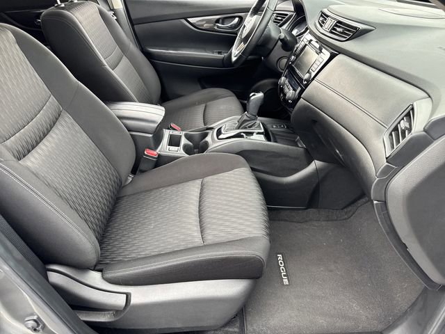 Used 2019 Nissan Rogue SV w/ Sun & Sound Touring Package image 26