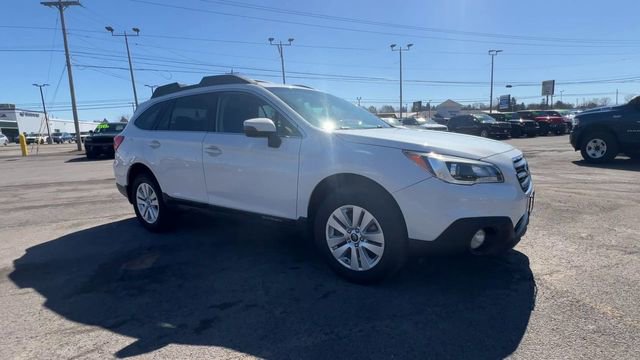 Used 2017 Subaru Outback 2.5i Premium image 2