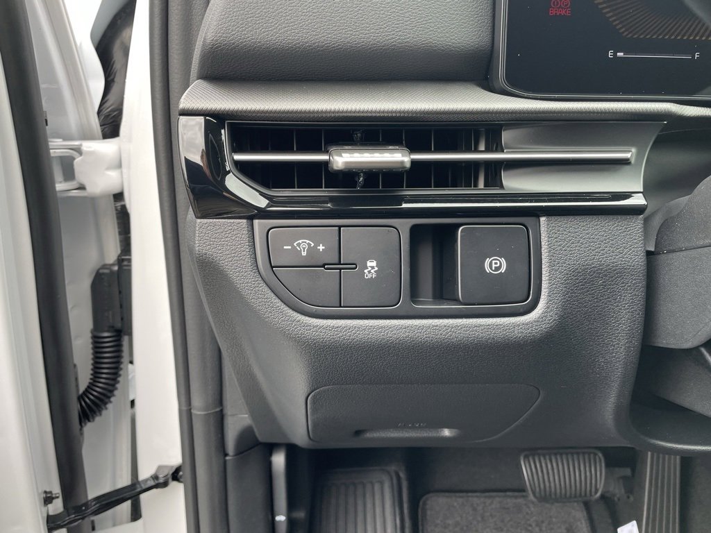 New 2026 Kia Sportage LX image 13