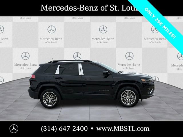 Used 2022 Jeep Cherokee Limited image 2