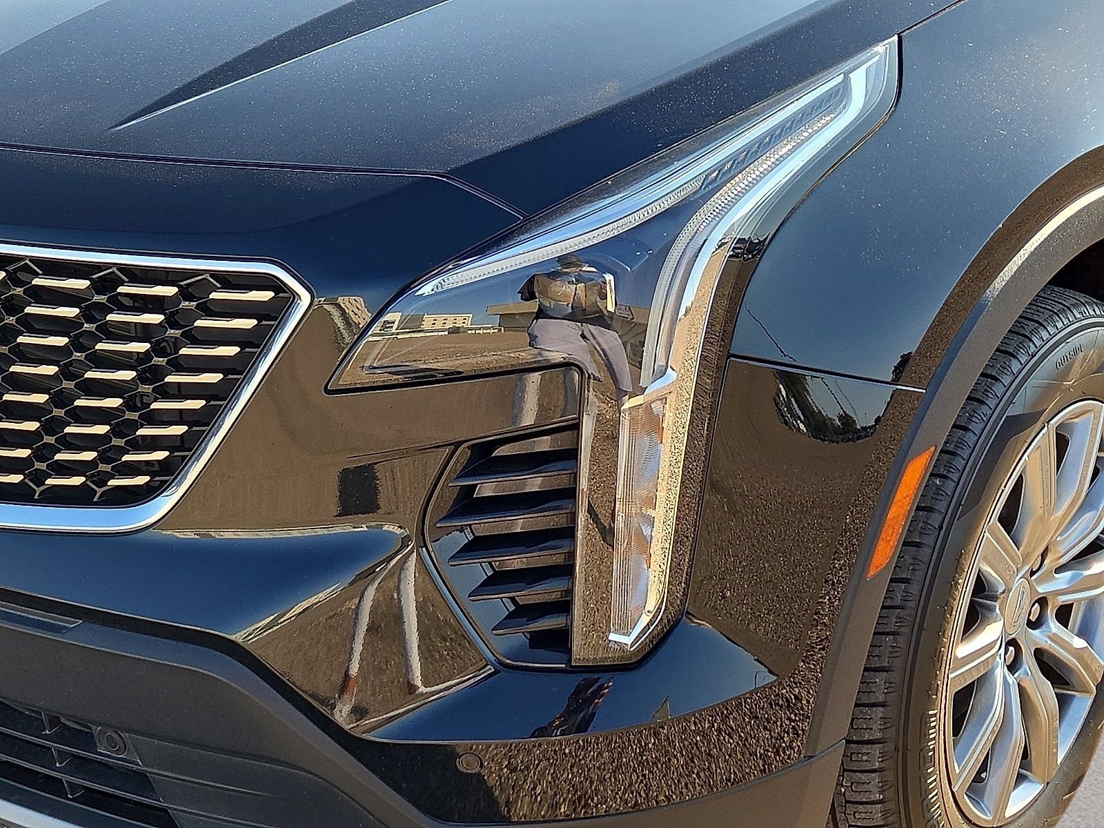 Used 2019 Cadillac XT4 Premium Luxury FWD image 10